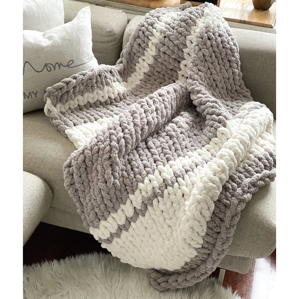 Chunky Hand Knit Blanket - August 4 and August 11 (2.5 Credits)